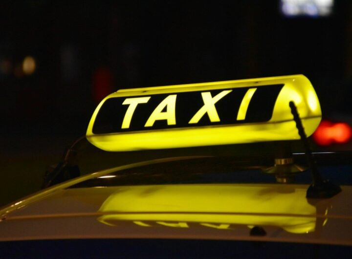 Taxi